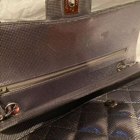 Chanel Cruise silver metallic medium classic flap leather shoulder Ltd Ed bag - Picture 10 of 17